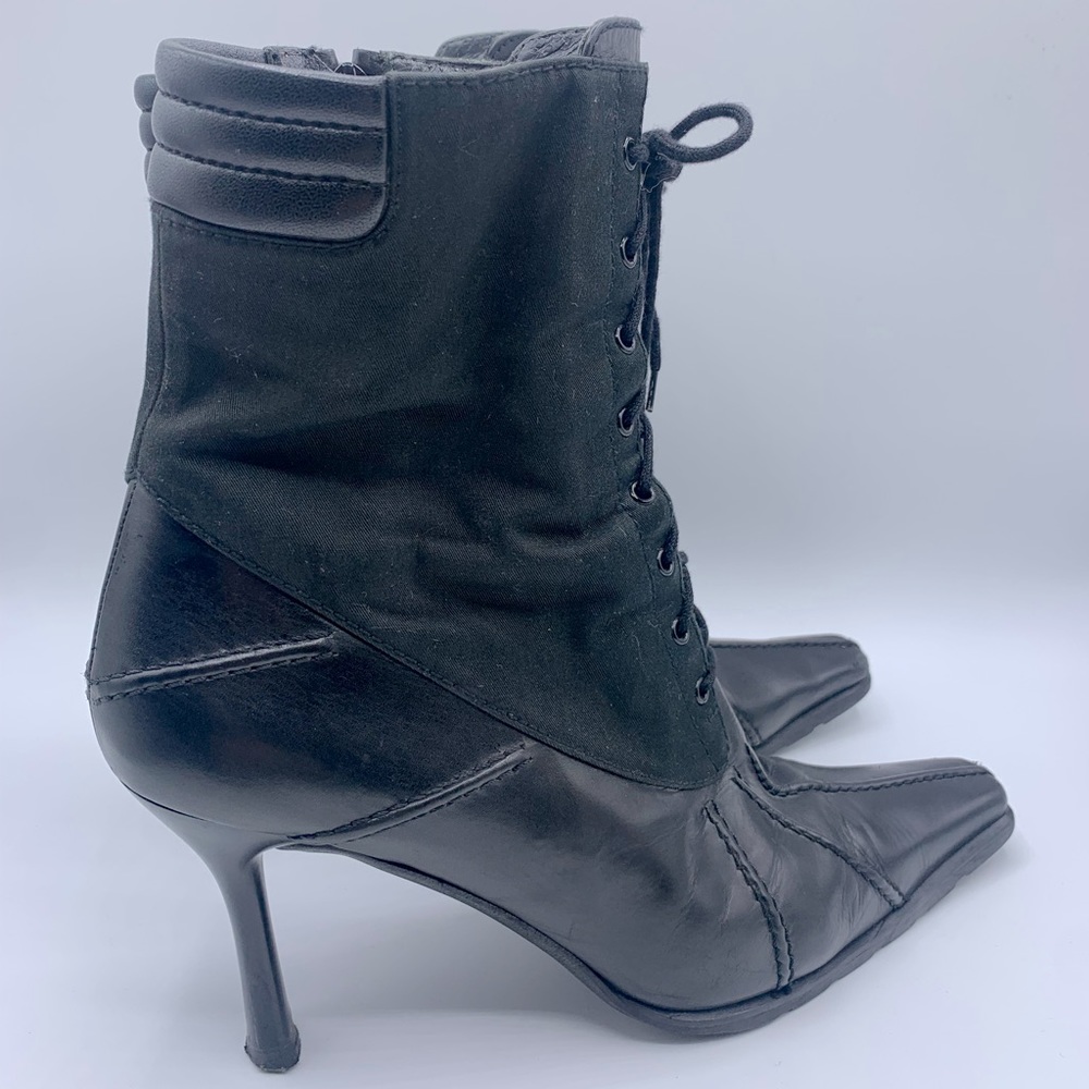Stuart Weitzman Black Lace Up Pointed Toe Boots Size 8.5